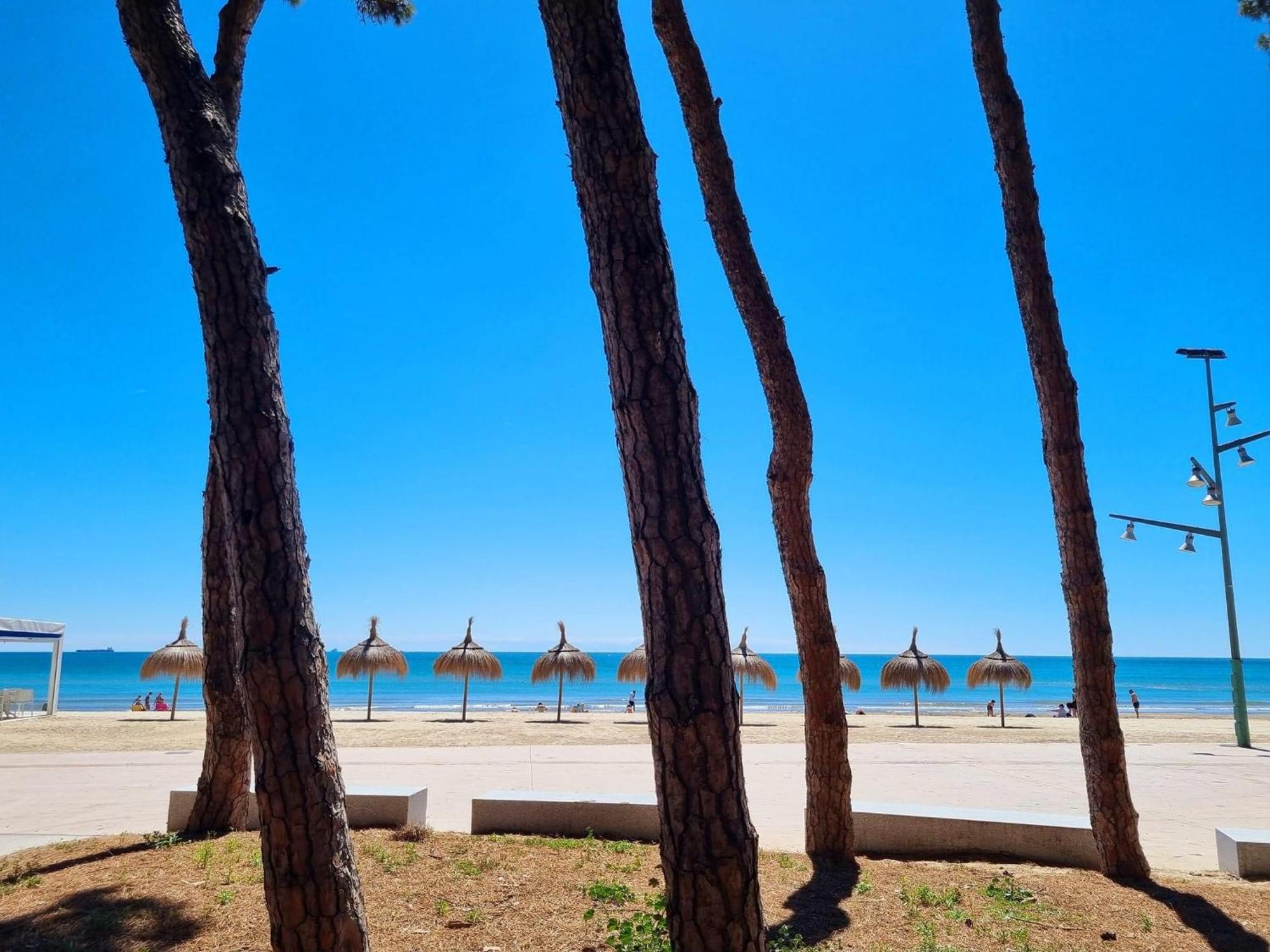 Vistas Playa Y Climatizado Cambrils Exterior foto